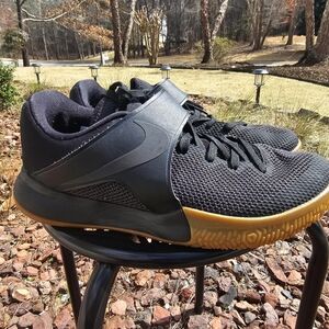 Men's Black and Tan Athletic Shoes